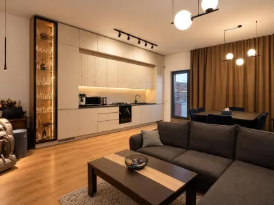 APARTAMENT TIP PENTHOUSE | 3 CAMERE + TERASA SPECTACULOASA DE 50 MP - foto 2