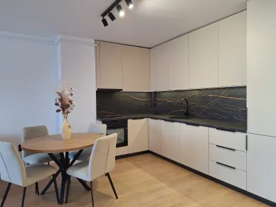 Apartament 2 camere I Ansamblul Eroilor I Floresti - Floresti