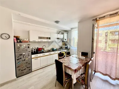 Apartament 3 camere, Et.1,  67 mp +2 locuri de parcare - Zona Dumbravita - foto 4