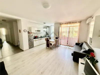 Apartament 3 camere, Et.1,  67 mp +2 locuri de parcare - Zona Dumbravita - foto 6