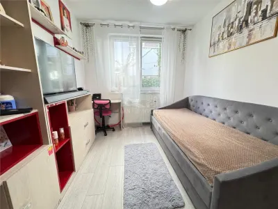 Apartament 3 camere 2 bai 2 balcoane in Selimbar - foto 9