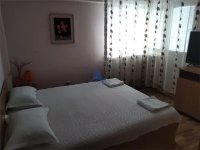 Apartament 3 camere ultracentral-Hotel Ramada,mobilat,utilat,CT,AC. - foto 3