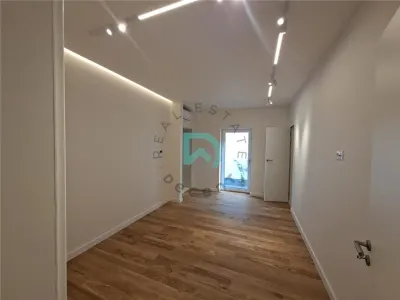 casa 4 camere Bartolomeu curte individuala - foto 2
