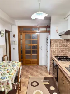 Apartament 3 camere Focsani , zona ultracentrala - Primaria Focsani , decomandat , 85 mp , imbunatatit - foto 5