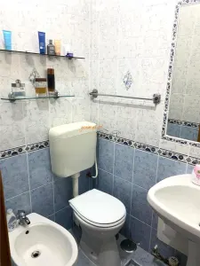 Apartament 3 camere Focsani , zona ultracentrala - Primaria Focsani , decomandat , 85 mp , imbunatatit - foto 9