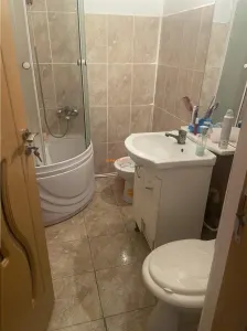 Apartament 2 camere in Focsani, cartier Sud , decomandat ,imbunatatit , mobilat - foto 4