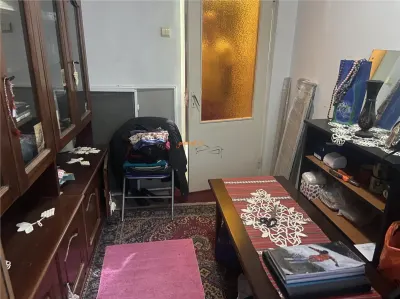 Apartament 3 camere in Focsani , zona centrala Scoala 10 - Sala Polivalenta , decomandat , et 1/8 , izolat exterior - foto 4