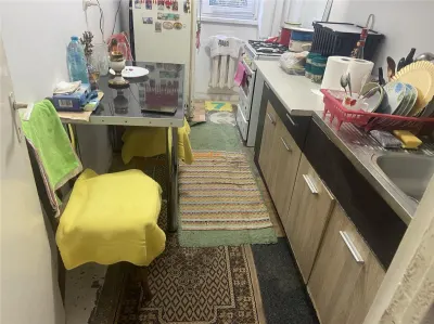 Apartament 3 camere in Focsani , zona centrala Scoala 10 - Sala Polivalenta , decomandat , et 1/8 , izolat exterior - foto 5