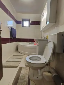 Vitan Mall Mihai Bravu- Metrou, loc parcare subteran, foarte spatios. - foto 10
