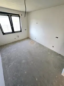 Casa noua semifinisata | Teren 550 mp | 4 camere - 3 bai - foto 3