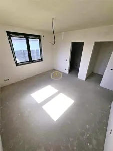 Casa noua semifinisata | Teren 550 mp | 4 camere - 3 bai - foto 6