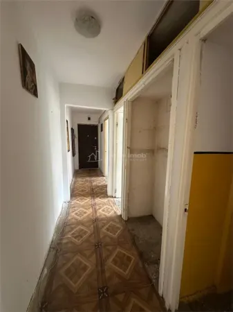 Apartament 3 camere Reșița - poza 4