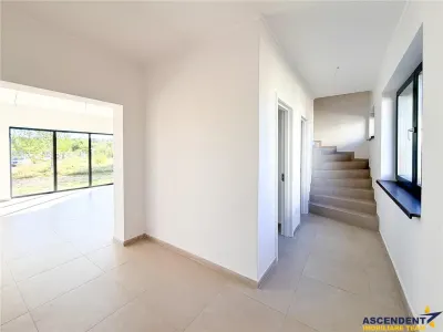 Spatiul unei case tip duplex, confortul unui camin modern, Sfantu Gheorghe, Jokai Mor - foto 18