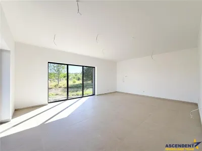 Spatiul unei case tip duplex, confortul unui camin modern, Sfantu Gheorghe, Jokai Mor - foto 4