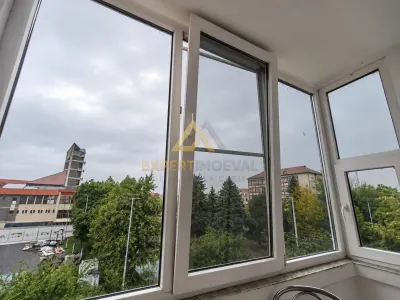 Apartament Ultracentral de inchiriat etaj 3 în apropiere de Primaria Baia Mare - foto 7