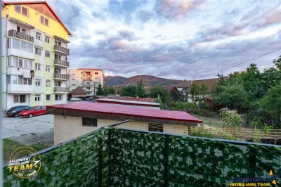 FILM! Apartament mobilat, cu 2 camere, etaj 1, central dar linistit, Covasna - foto 19