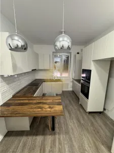 Apartament 3 camere - zona centrala - Take Ionescu | 3 camere | 2 bai | etaj 1 | curte generoasa | - foto 7