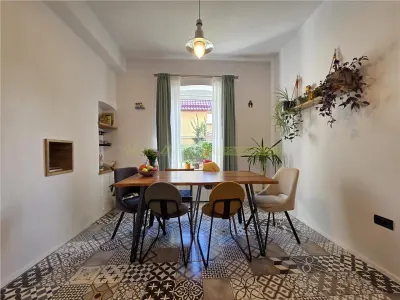 Apartament deosebit la casa str. De Mijloc - Brasov