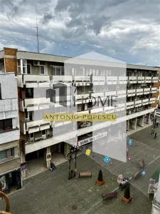 Vanzare apartament 3 camere, transformat in 2, Ploiesti, ultracentral - foto 31