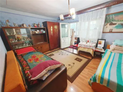 SOARELUI - 1 CAMERA - DECOMANDAT - CENTRALA/AC - ETAJ 2 - BLOC IZOLAT - Timisoara