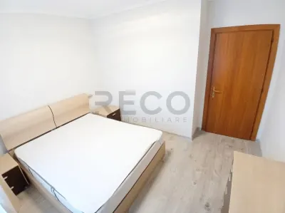RECO Apartament cu 2 camere decomandat Nelocuit. Zona centrala etaj 2/3 - foto 9