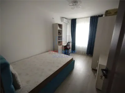 Apartament 2 camere decomandat zona Dacia etaj intermediar - foto 3