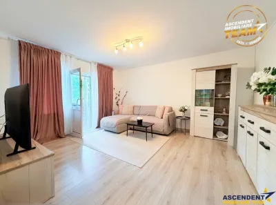 Spatiu comercial, acces stradal direct, vizibilitate +A: cabinet/ salon/ investitie - Brasov