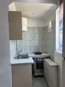 Garsoniera D-na Ghica - Baicului inchiriere 1400 lei/luna - Bucuresti