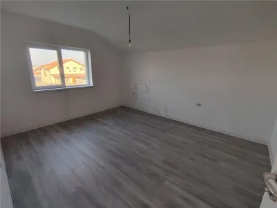 Casa individuala - spatii generoase- zona foarte buna - carport - foto 12