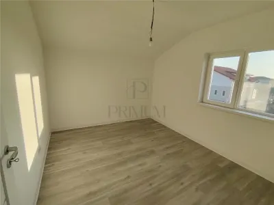 Casa individuala - spatii generoase- zona foarte buna - carport - foto 10