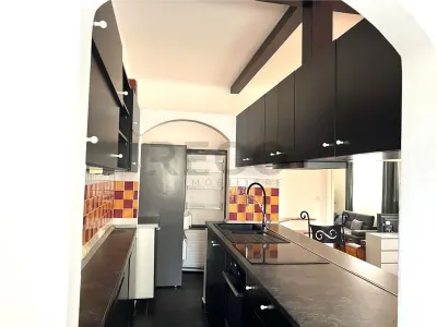 RECO- Apartament cu 4 camere, zona Centrala, 145mp - foto 4