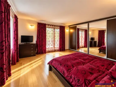 Spatiu cu personalitate: Vila pretabila si centru educational, 700 mp teren, Harman - foto 6