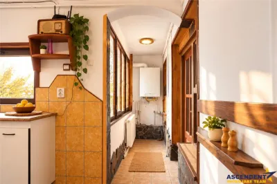 Centrul Istoric Brasov, 350 m de Piata Sfatului, 2 proprietati, aliniament, rezidential/ investitional/ hotelier - foto 7
