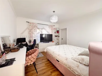 Casa noua, 3 dormitoare, 2 bai, terasa si 2 garaje, Mocira - foto 17