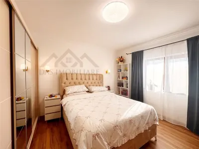 Casa noua, 3 dormitoare, 2 bai, terasa si 2 garaje, Mocira - foto 5