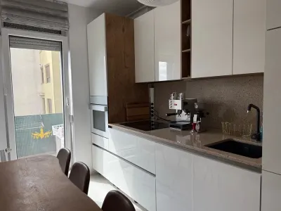 Decomandat, etaj intermediar cu loc de parcare inclus - foto 3