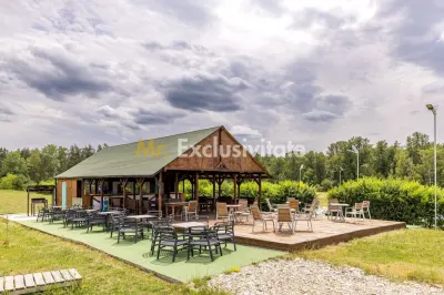 AFACERE FUNCTIONALA - MOTEL, PARCARE TIRURI, CAMPING cu piscina si lacuri - foto 7