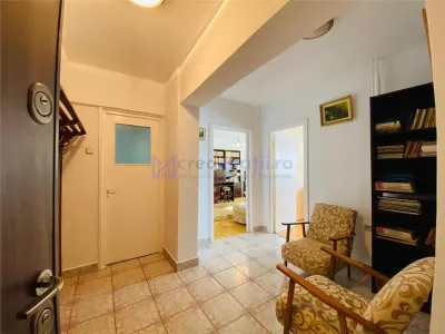 Apartament 3 camere, 80mp, centru, bd. Stefan cel Mare - foto 2