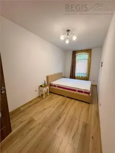 Apartament 2 Camere Central Bloc tip Vila - foto 11