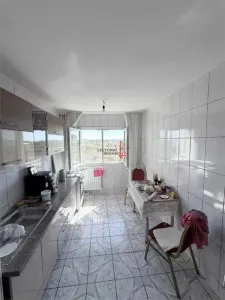 3 camere in  Bd. Lacul Te, stradal,  Etaj 8/10, cu 2 balcoane - foto 3