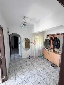 3 camere in  Bd. Lacul Te, stradal,  Etaj 8/10, cu 2 balcoane - foto 4