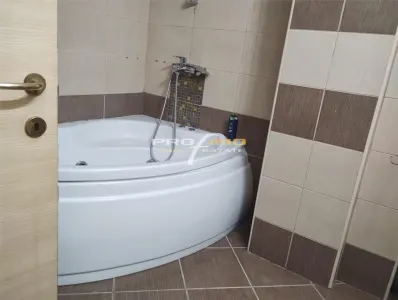 Apartament 2 camere decomandate 61 mp, Tomis Nord, etaj 1, bloc nou, mobilat - foto 7