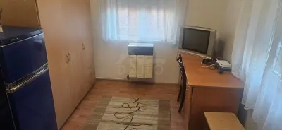 Apartamenr 1 camera 20mp ,aproape de spital si UMF - foto 5