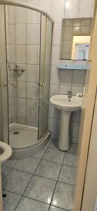 Apartamenr 1 camera 20mp ,aproape de spital si UMF - foto 8