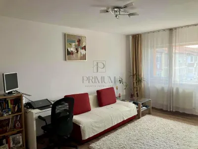 Aradului, 2 Camere, Centrala Proprie, Decomandat, Bloc Izolat - foto 3