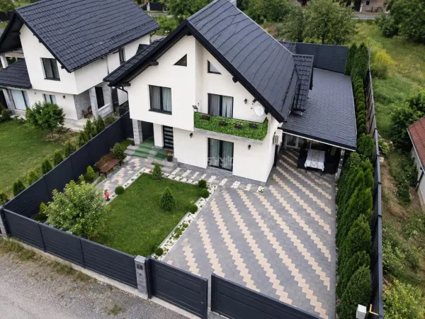 Casă 4 camere Suceava - poza 1