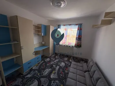 Apartament cu 4 camere, 77 mp, etaj 3/4 in Plopilor, zona Babes ! - foto 7