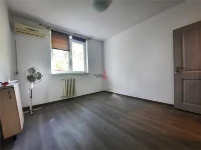 2 camere semidecomandat, etaj intermediar Parcul National - foto 4