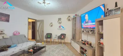 De vanzare- Apartament 3 camere decomandate, Moinesti - foto 2