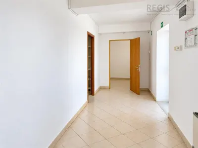 Spatiu 200 mp | Productie, depozit, birouri | Acces TIR | Sacele Brasov - foto 8